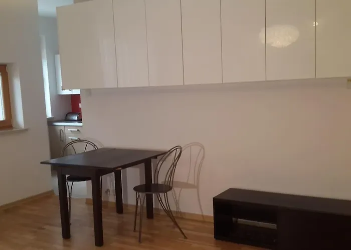 - Chelmska Olinek Lejlighed